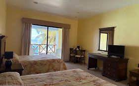 Hotel Manglares Celestun